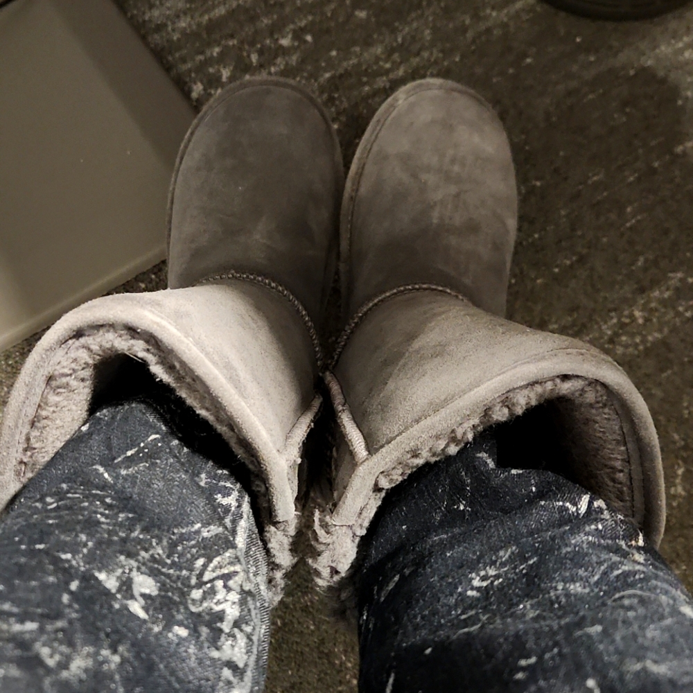 Bear paw Gray mid calf boots